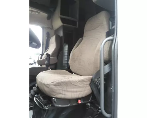 VOLVO VNL SEAT, FRONT