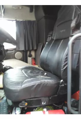 VOLVO VNL SEAT, FRONT