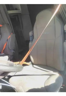 VOLVO VNL SEAT, FRONT