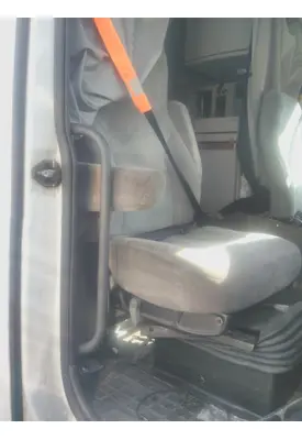 VOLVO VNL SEAT, FRONT