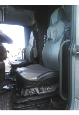 VOLVO VNL SEAT, FRONT