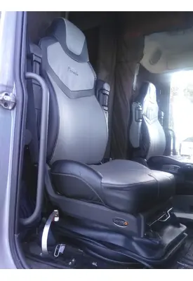 VOLVO VNL SEAT, FRONT