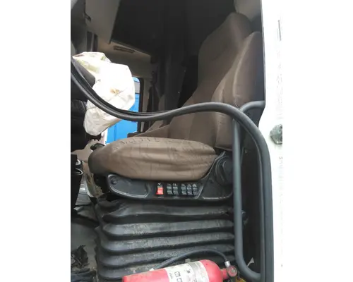 VOLVO VNL SEAT, FRONT