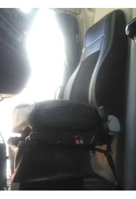 VOLVO VNL SEAT, FRONT