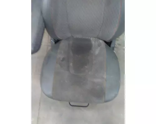 VOLVO VNL SEAT, FRONT