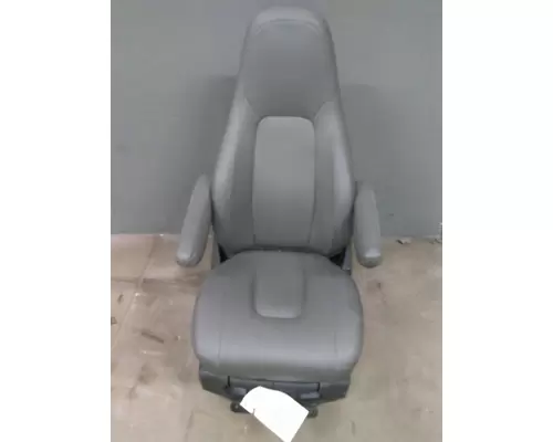 VOLVO VNL SEAT, FRONT