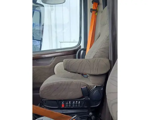VOLVO VNL SEAT, FRONT