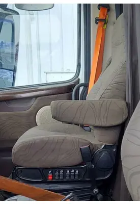 VOLVO VNL SEAT, FRONT