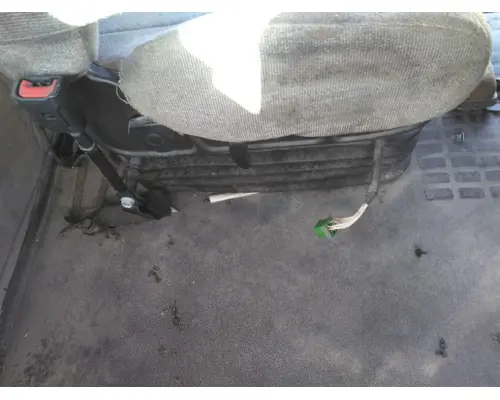 VOLVO VNL SEAT, FRONT