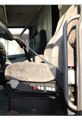 VOLVO VNL SEAT, FRONT