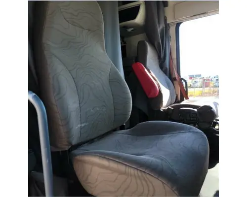VOLVO VNL SEAT, FRONT
