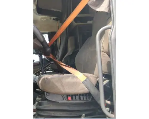 VOLVO VNL SEAT, FRONT