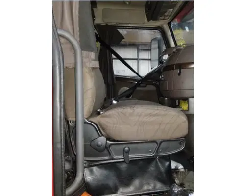 VOLVO VNL SEAT, FRONT