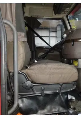 VOLVO VNL SEAT, FRONT