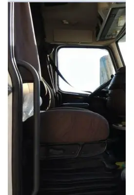 VOLVO VNL SEAT, FRONT