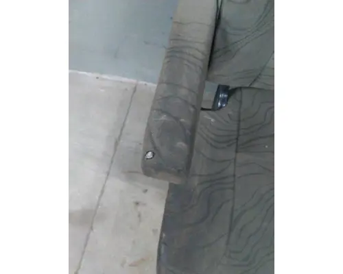 VOLVO VNL SEAT, FRONT