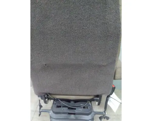 VOLVO VNL SEAT, FRONT