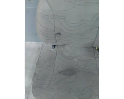 VOLVO VNL SEAT, FRONT