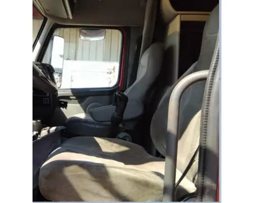 VOLVO VNL SEAT, FRONT