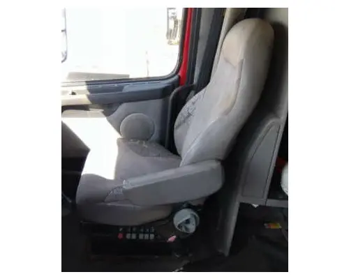 VOLVO VNL SEAT, FRONT