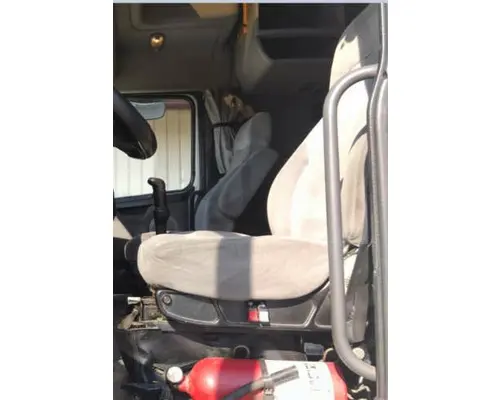 VOLVO VNL SEAT, FRONT