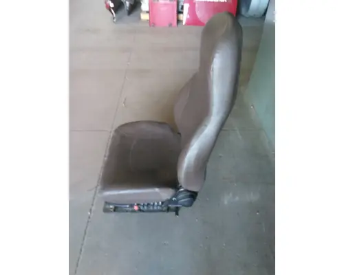 VOLVO VNL SEAT, FRONT