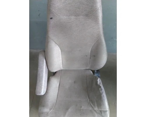 VOLVO VNL SEAT, FRONT