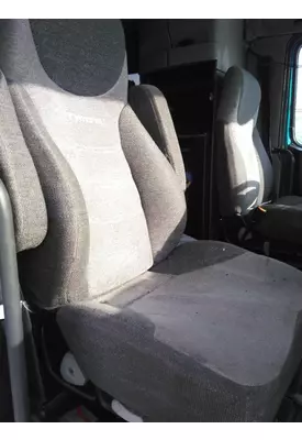 VOLVO VNL SEAT, FRONT