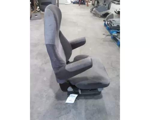 VOLVO VNL SEAT, FRONT