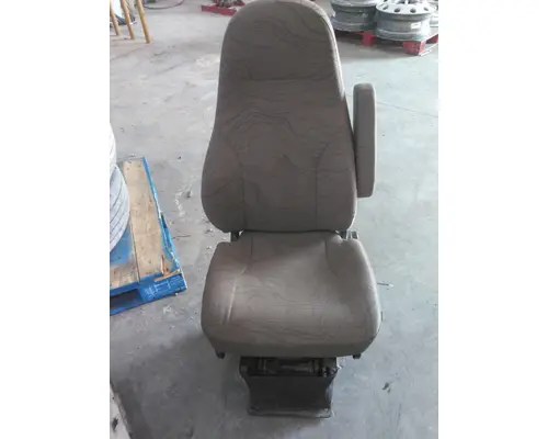 VOLVO VNL SEAT, FRONT