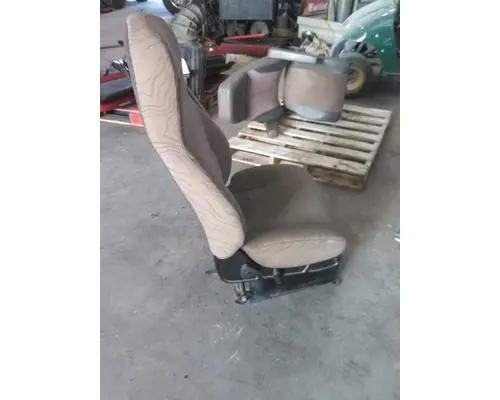 VOLVO VNL SEAT, FRONT
