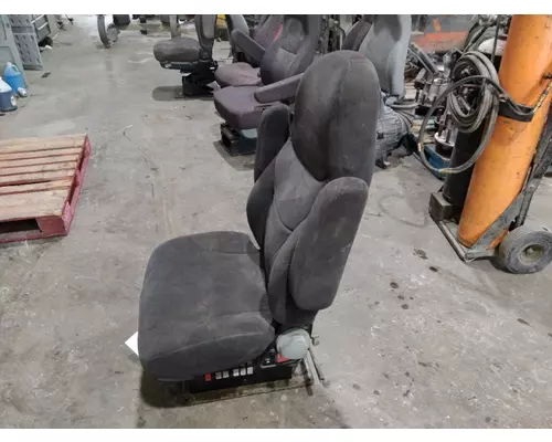 VOLVO VNL SEAT, FRONT