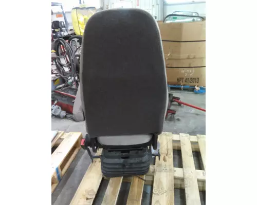 VOLVO VNL SEAT, FRONT