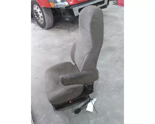 VOLVO VNL SEAT, FRONT