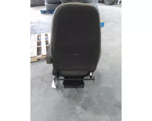 VOLVO VNL SEAT, FRONT