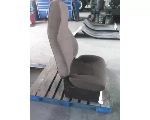 VOLVO VNL SEAT, FRONT