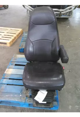 VOLVO VNL SEAT, FRONT