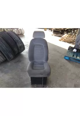 VOLVO VNL SEAT, FRONT