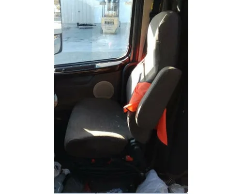 VOLVO VNL SEAT, FRONT