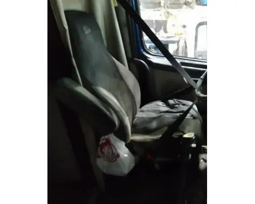 VOLVO VNL SEAT, FRONT