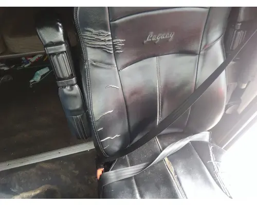 VOLVO VNL SEAT, FRONT