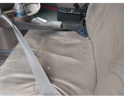 VOLVO VNL SEAT, FRONT