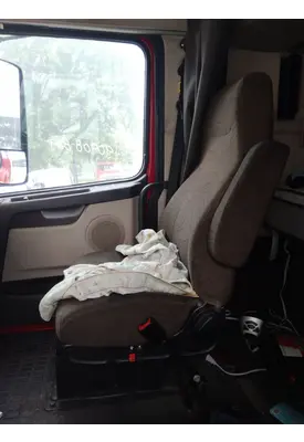 VOLVO VNL SEAT, FRONT