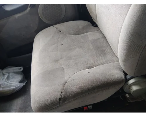 VOLVO VNL SEAT, FRONT