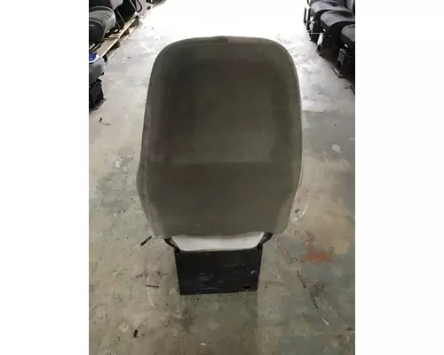 VOLVO VNL SEAT, FRONT