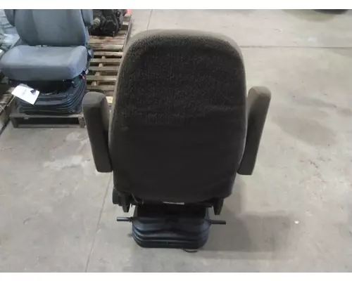 VOLVO VNL SEAT, FRONT