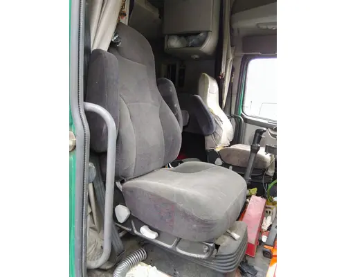 VOLVO VNL SEAT, FRONT