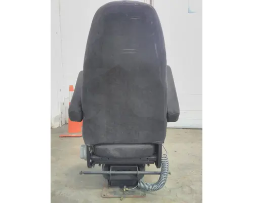 VOLVO VNL SEAT, FRONT