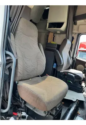 VOLVO VNL SEAT, FRONT
