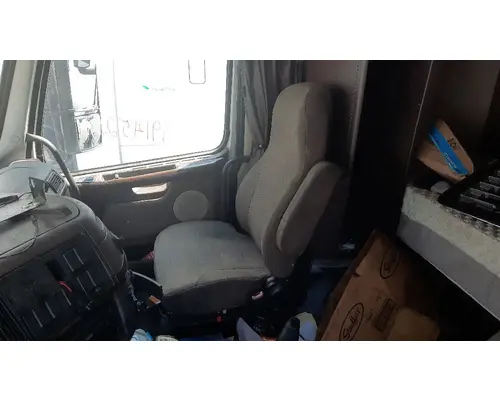 VOLVO VNL SEAT, FRONT